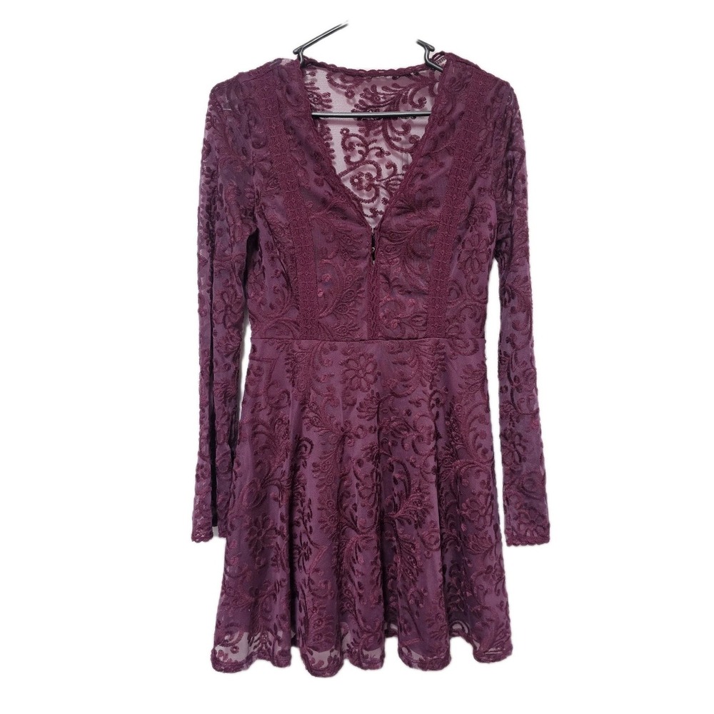 Altar'd State Burgundy Floral Lace Embroidered Long Sleeve Mini Dress Small EUC